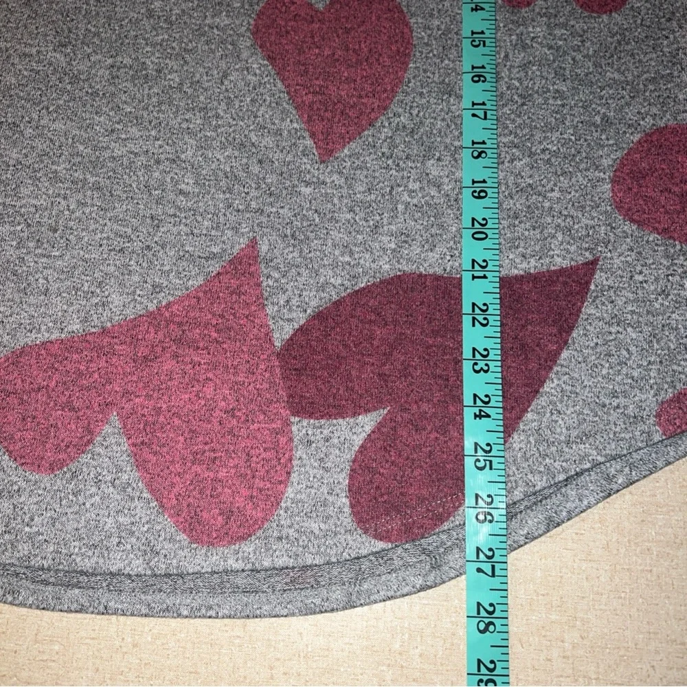 Chelsea & Theodore Gray & Pink Hearts Long Sleeve Top Soft Sz 2X Valentines. - Picture 6 of 7